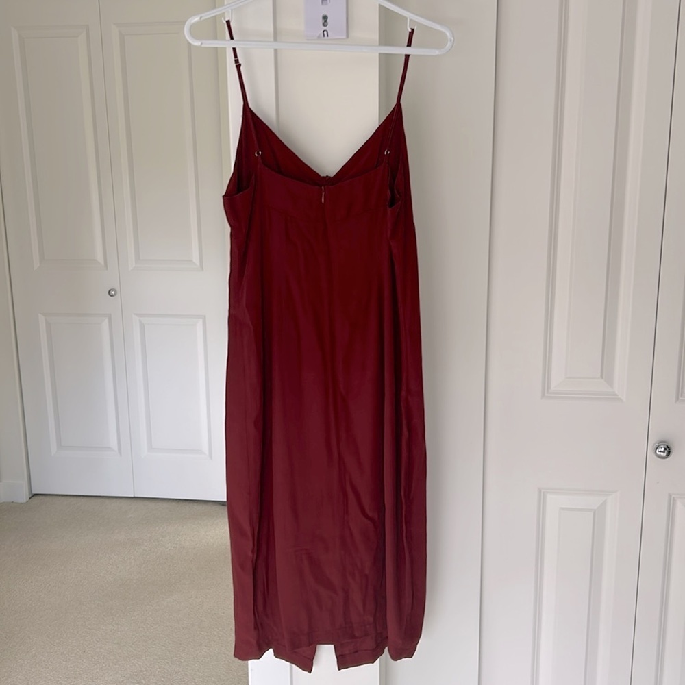 Red Dress - Picture 3 of 7